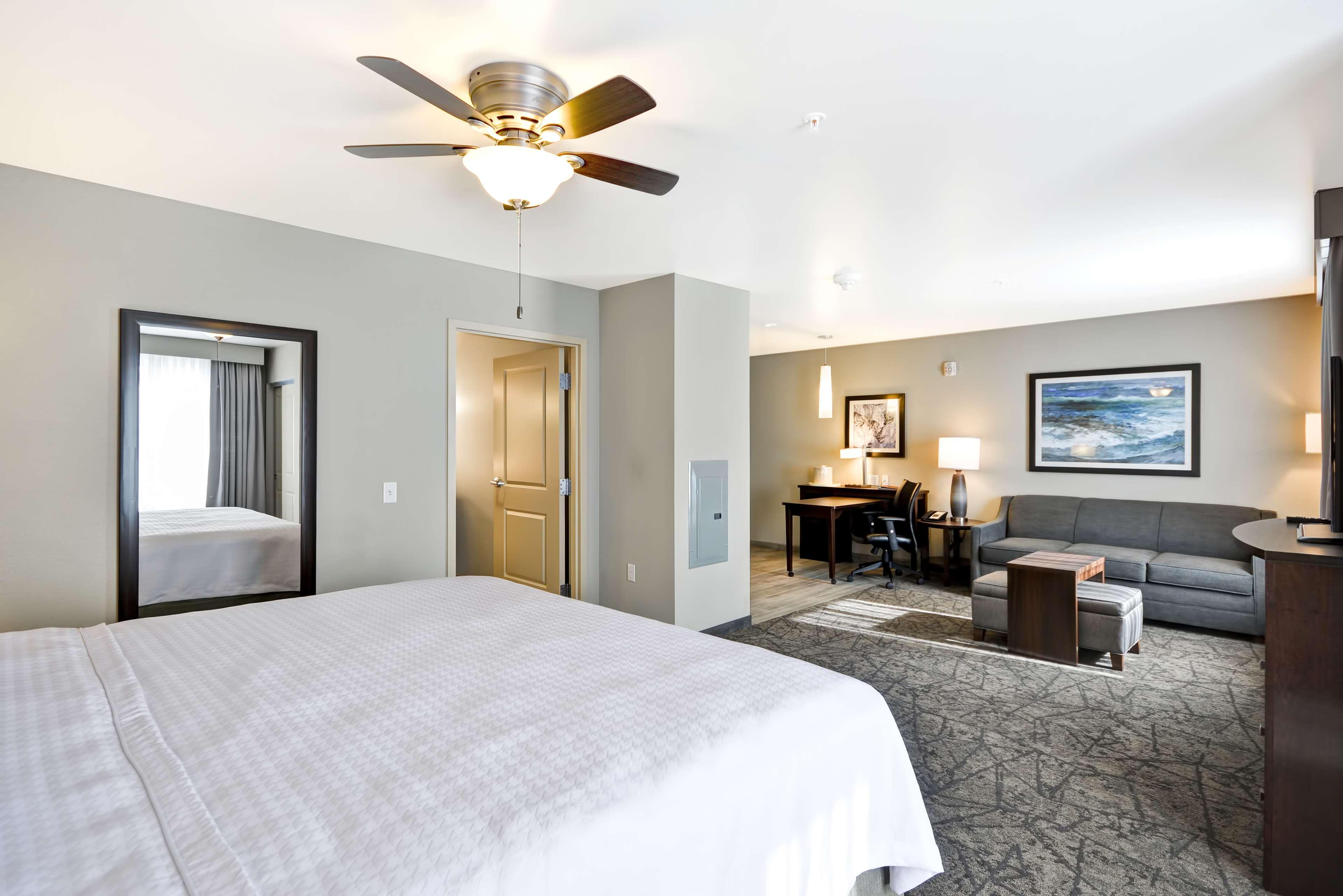 Homewood By Hilton Vegas Center 3*